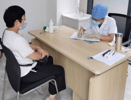 職工身邊的健康服務點來了，松江園區打造便捷健康咨詢服務